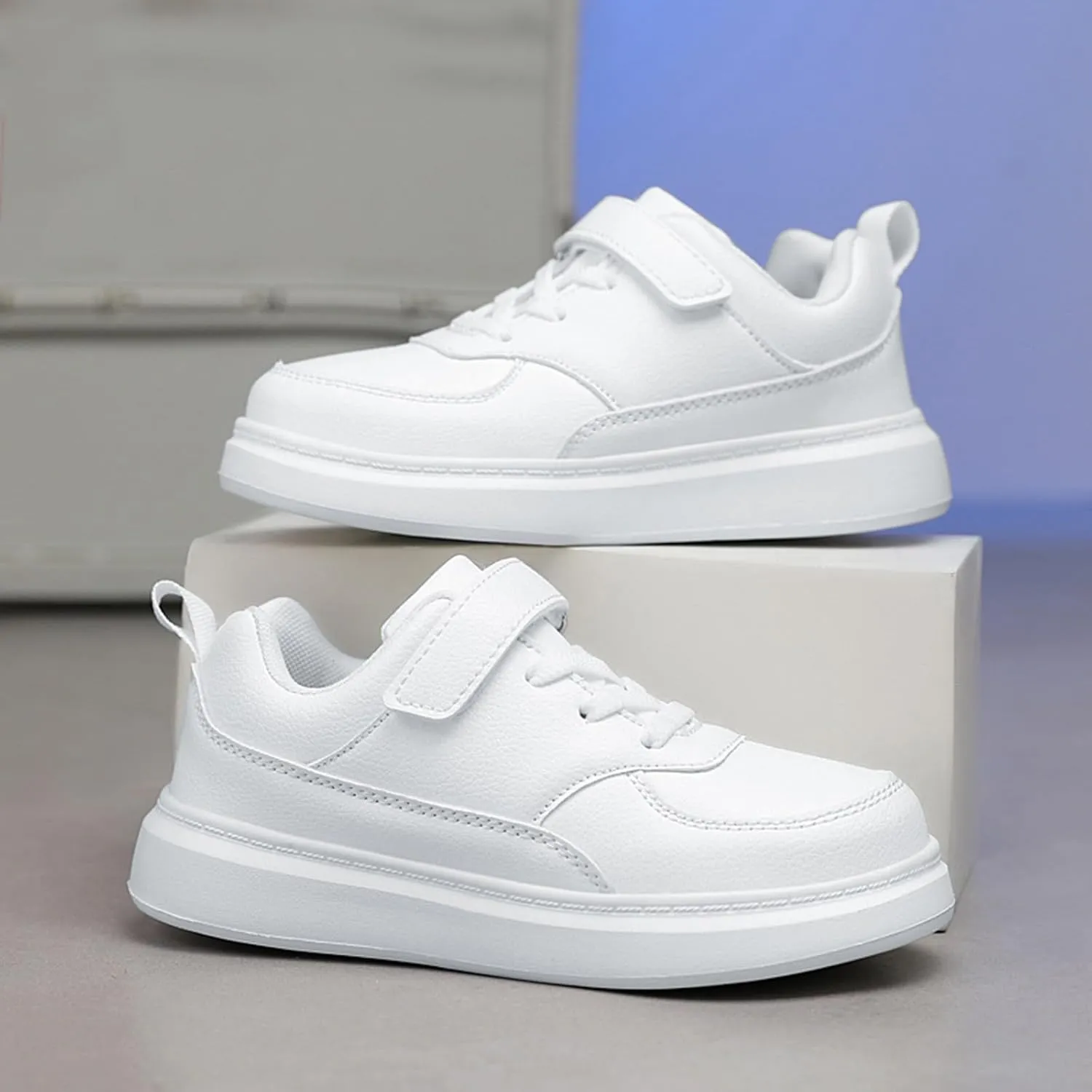 Boys Girls Leather Sneakers Casual Lightweight Tennis School Walking Shoes for Kids Comfort Outdoor Walking Shoes