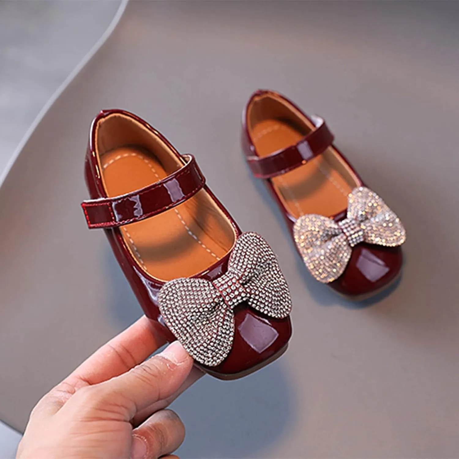 EnJoCho Toddler Walking Shoes Summer And Autumn Fashion Girls Casual Shoes Bow Rhinestones Flat Bottom Dress Shoes