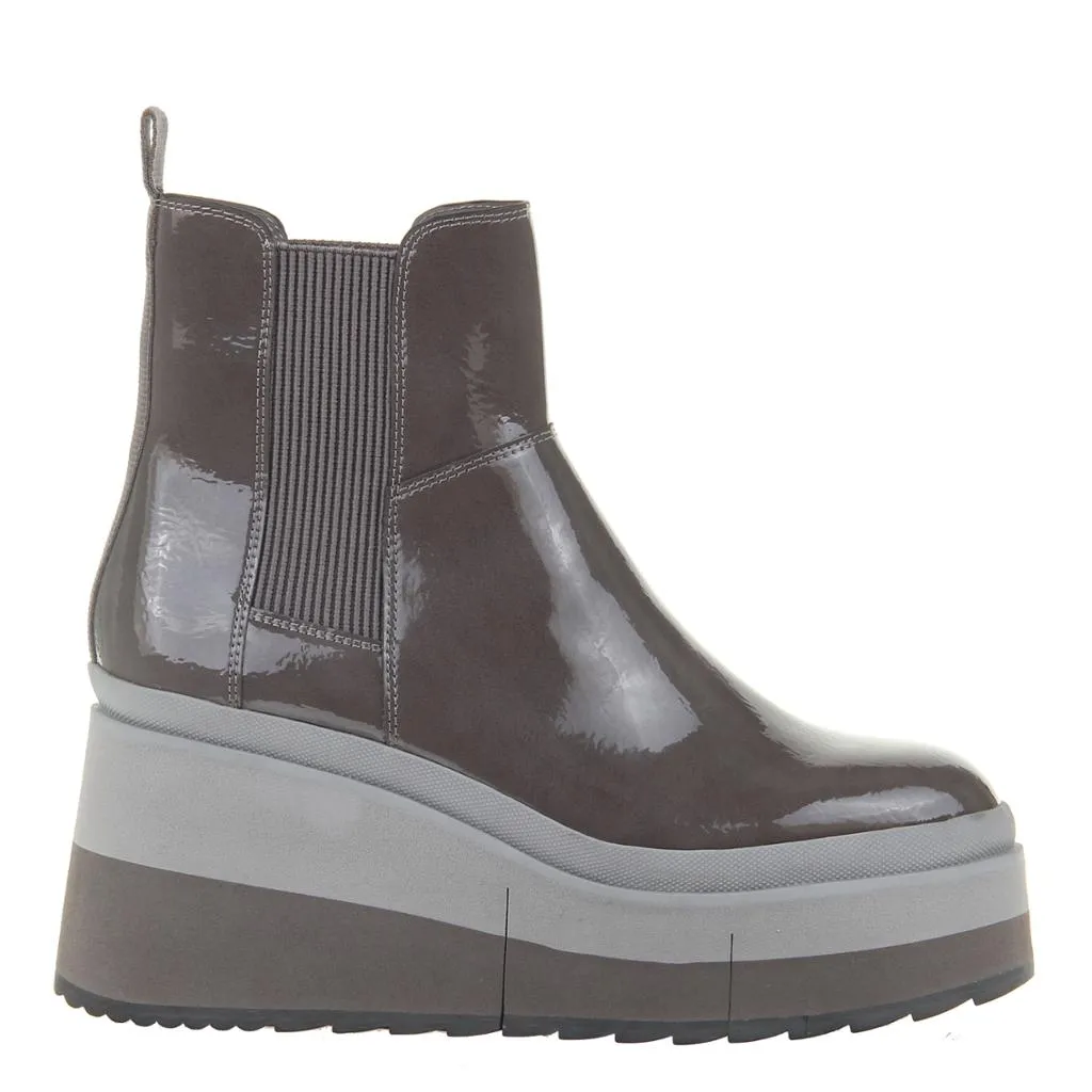GUILD in MUD Ankle Boots