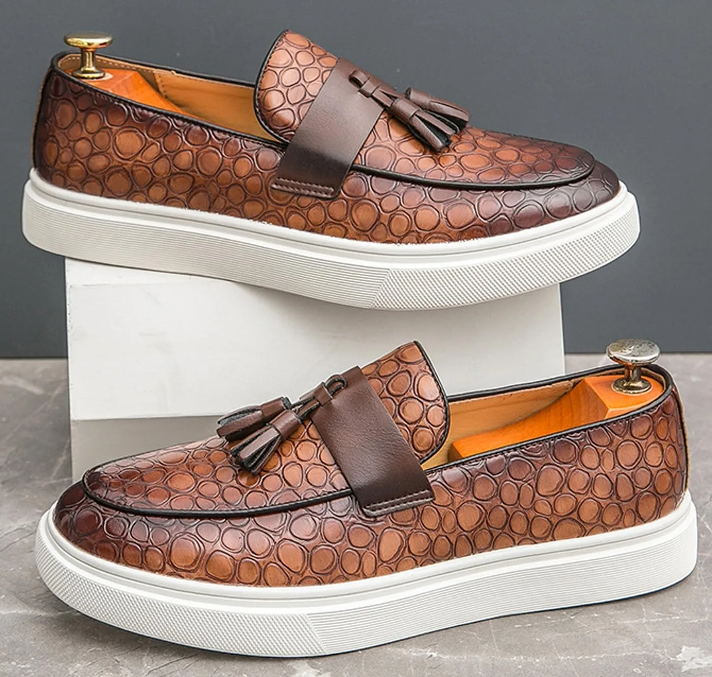 Loafers Slip On Shoes for Men Casual Dress Leather Prom Tassel Loafers Wedding Fashion Tuxedo Walking Summer Shoes
