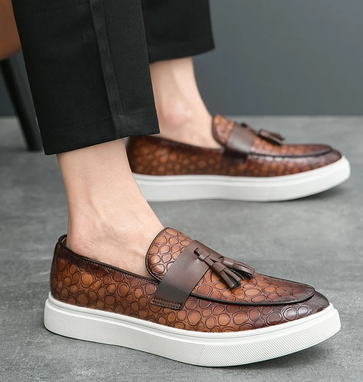 Loafers Slip On Shoes for Men Casual Dress Leather Prom Tassel Loafers Wedding Fashion Tuxedo Walking Summer Shoes