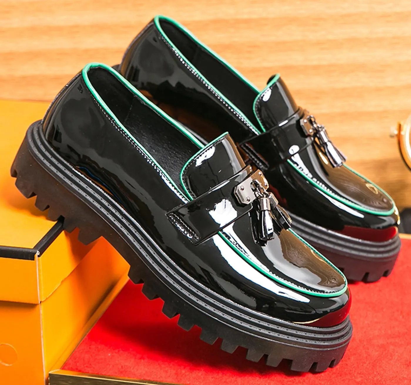 Mens Casual Shoes Slip On Loafers Leather Dress Tassel Loafers Fashion Wedding Tuxedo Formal Walking Summer Shoes for Men