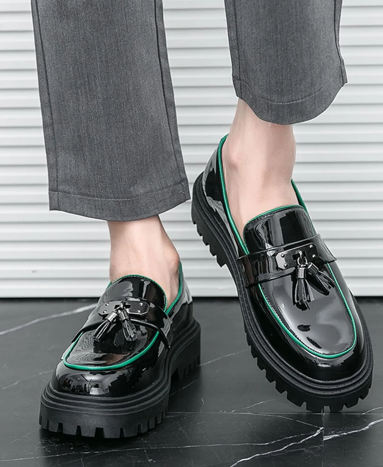 Mens Casual Shoes Slip On Loafers Leather Dress Tassel Loafers Fashion Wedding Tuxedo Formal Walking Summer Shoes for Men