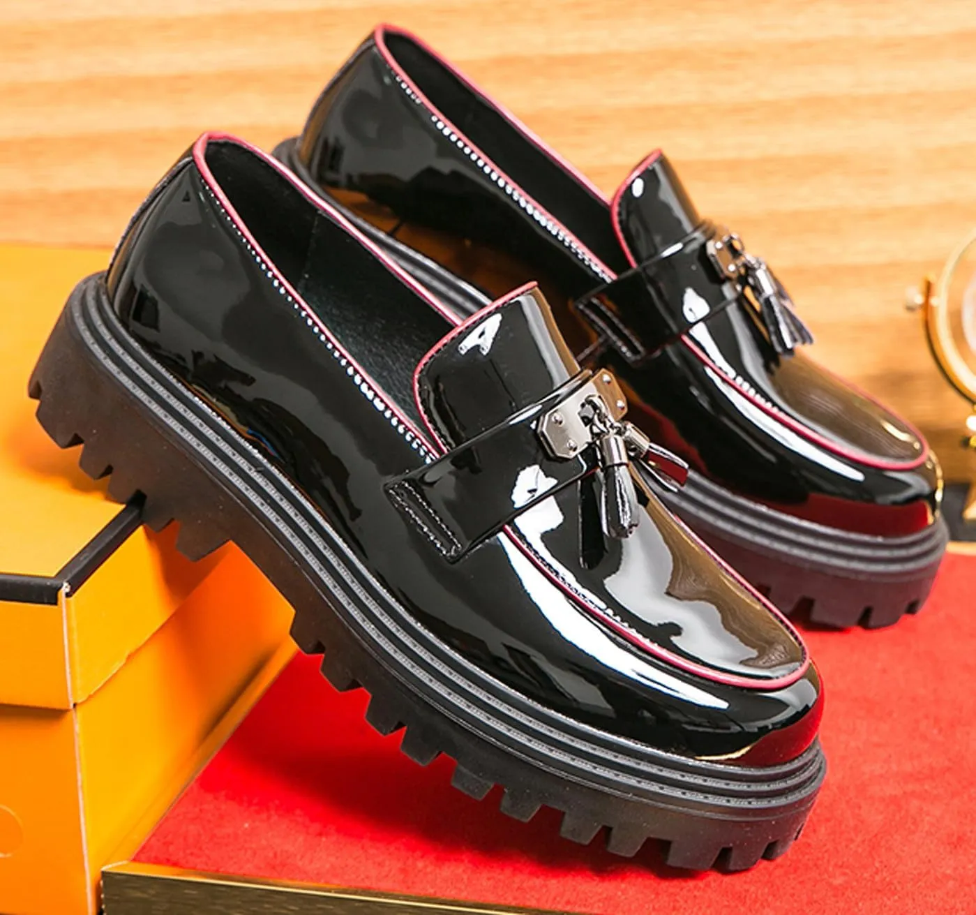 Mens Casual Shoes Slip On Loafers Leather Dress Tassel Loafers Fashion Wedding Tuxedo Formal Walking Summer Shoes for Men