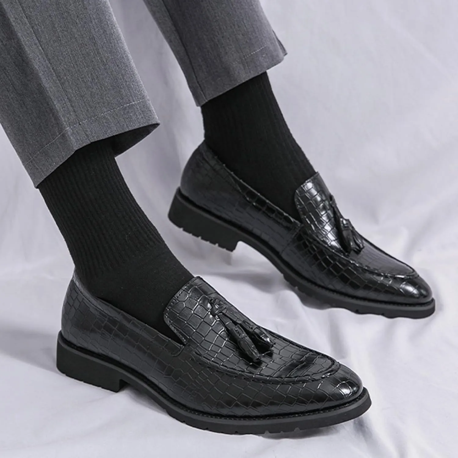 Men'S Leather Stone Pattern Tassel Slip-On Loafers,Fashion Pointed Toe Comfortable Low Top Non-Slip Dress Shoes,for Wedding Party Formal