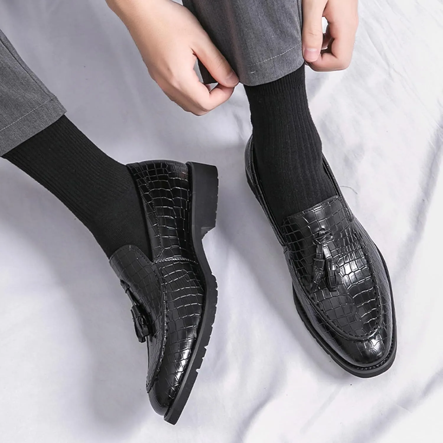 Men'S Leather Stone Pattern Tassel Slip-On Loafers,Fashion Pointed Toe Comfortable Low Top Non-Slip Dress Shoes,for Wedding Party Formal