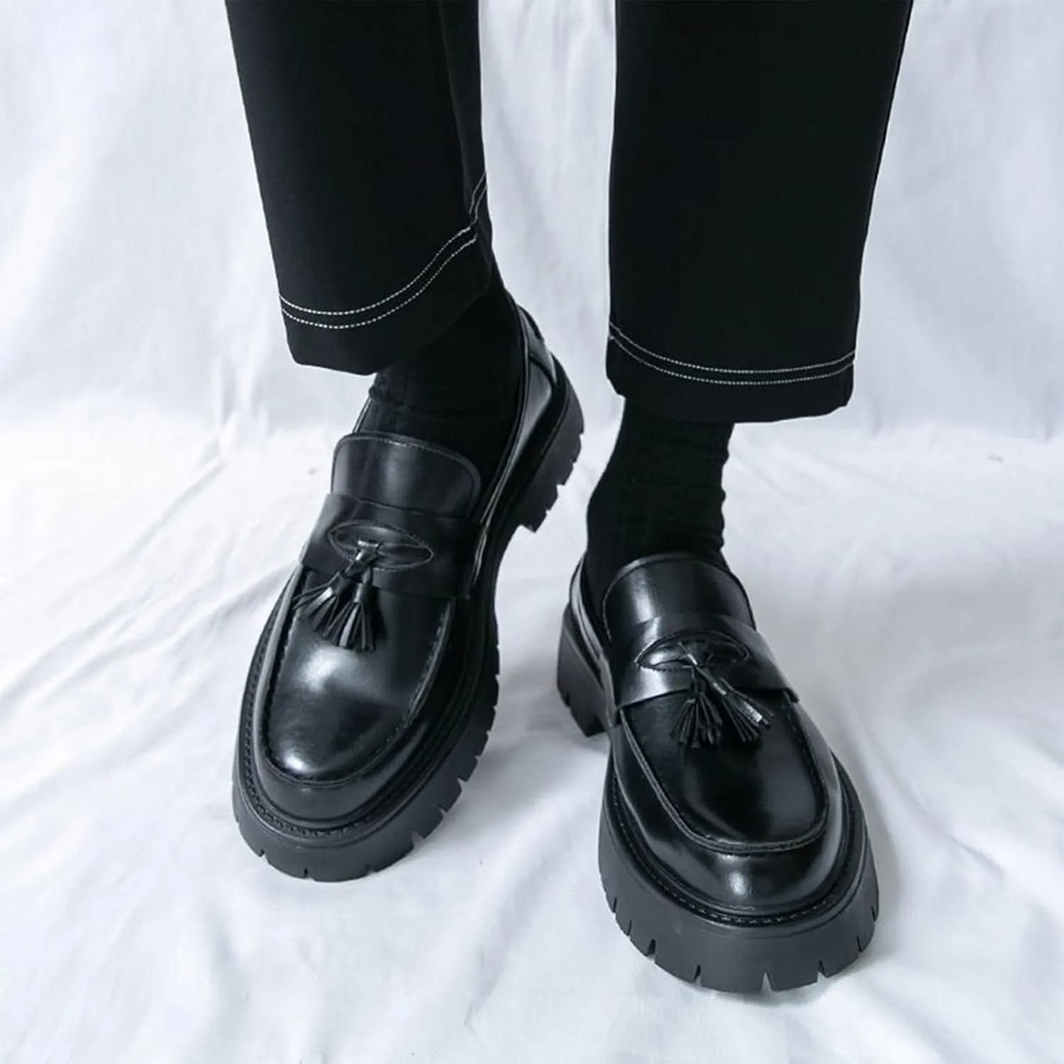 Men's Leather Tassel Platform Penny Loafers Comfort Wide Round Toe Non Slip Lug Sole Slip On Dress Shoes Business Office Casual Shoes