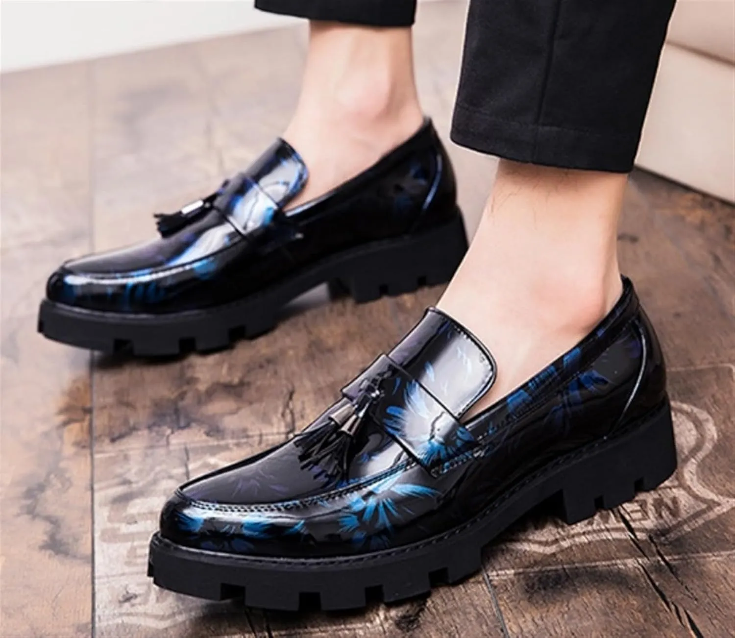 Men's Patent Leather Tassel Loafers Slip-On Formal Business Dress Shoes Lug Sole Fashion Pointed Toe Walking Casual Shoes for Prom Dating Wedding