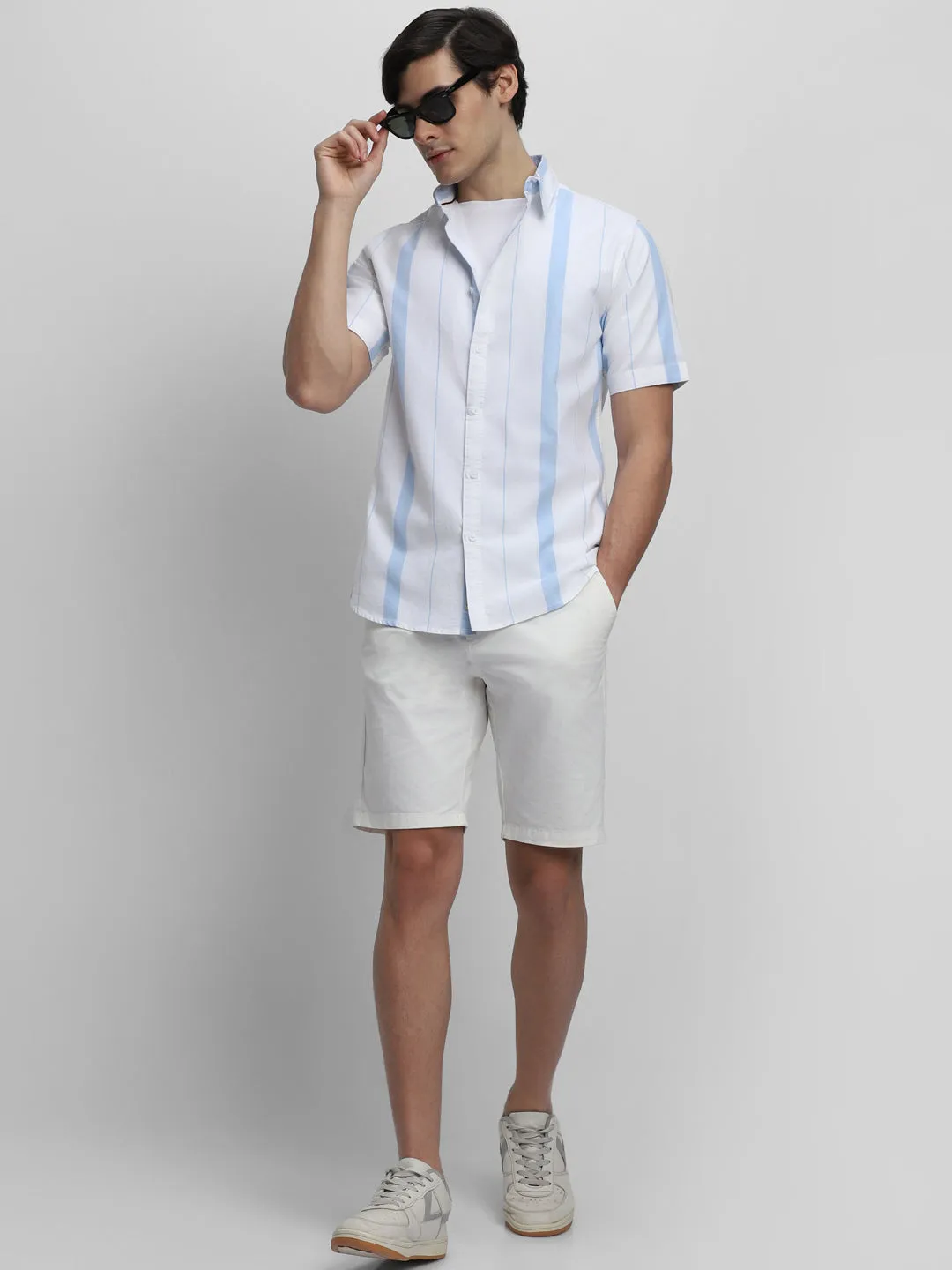 Men's Regular Collar Slim Fit Solid Black Casual Shirts