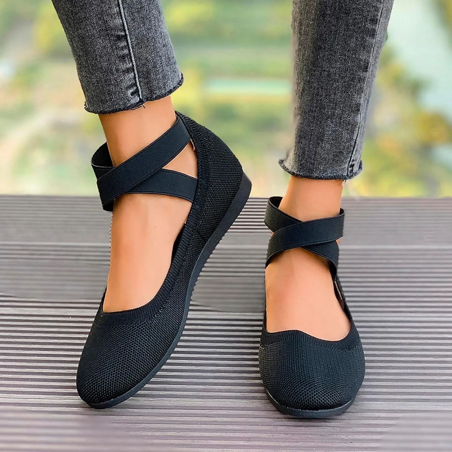 Mesh Flat Shoes Women Breathable Comfortable Shoes Casual Low-Heel Shoes Solid Fashion Shoes Plus Size Travel Shoes
