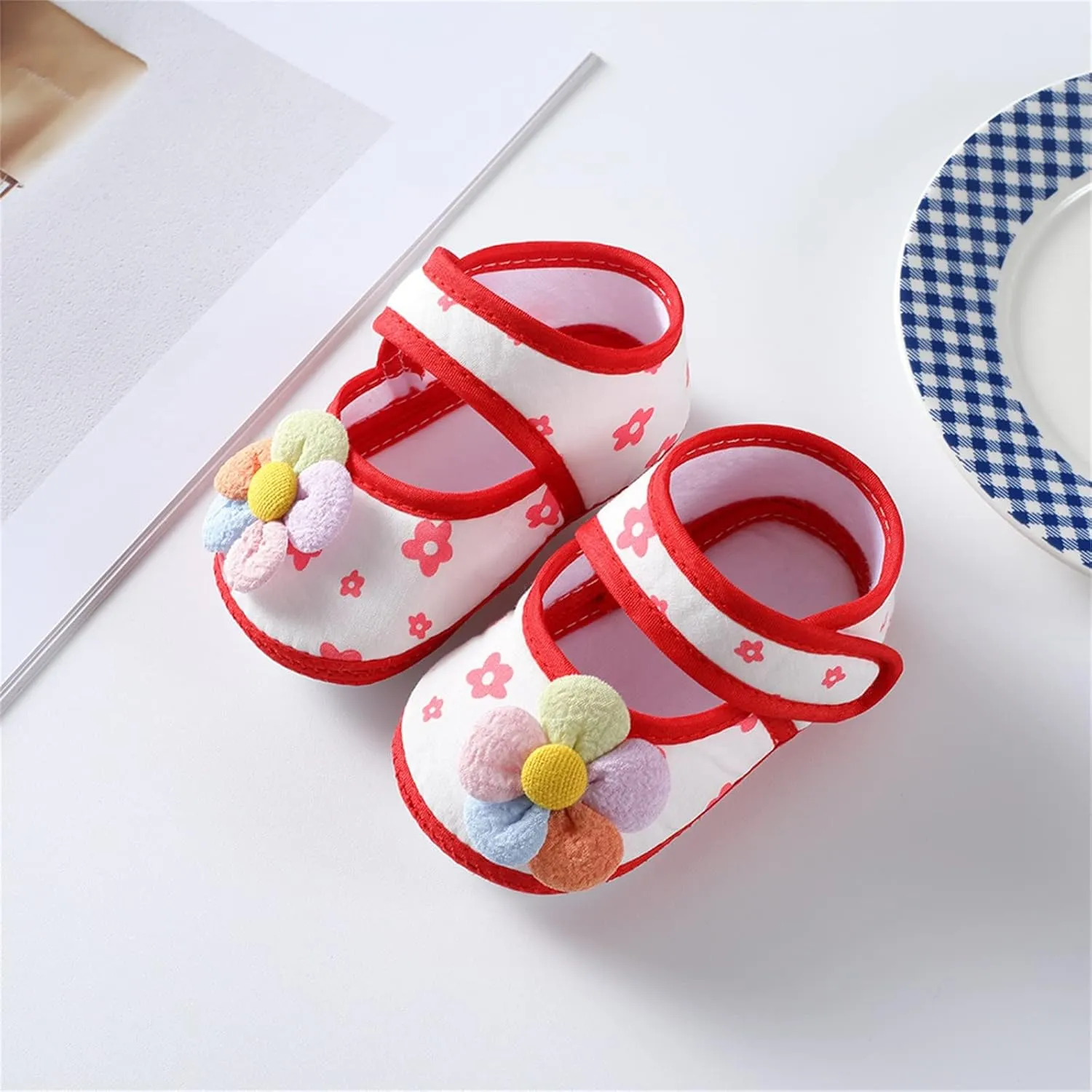Newborn Baby Girls First Walking Shoes 3D Flower Non-Slip Princess Dress Flat Round Toe Soft Lightweight Shoes
