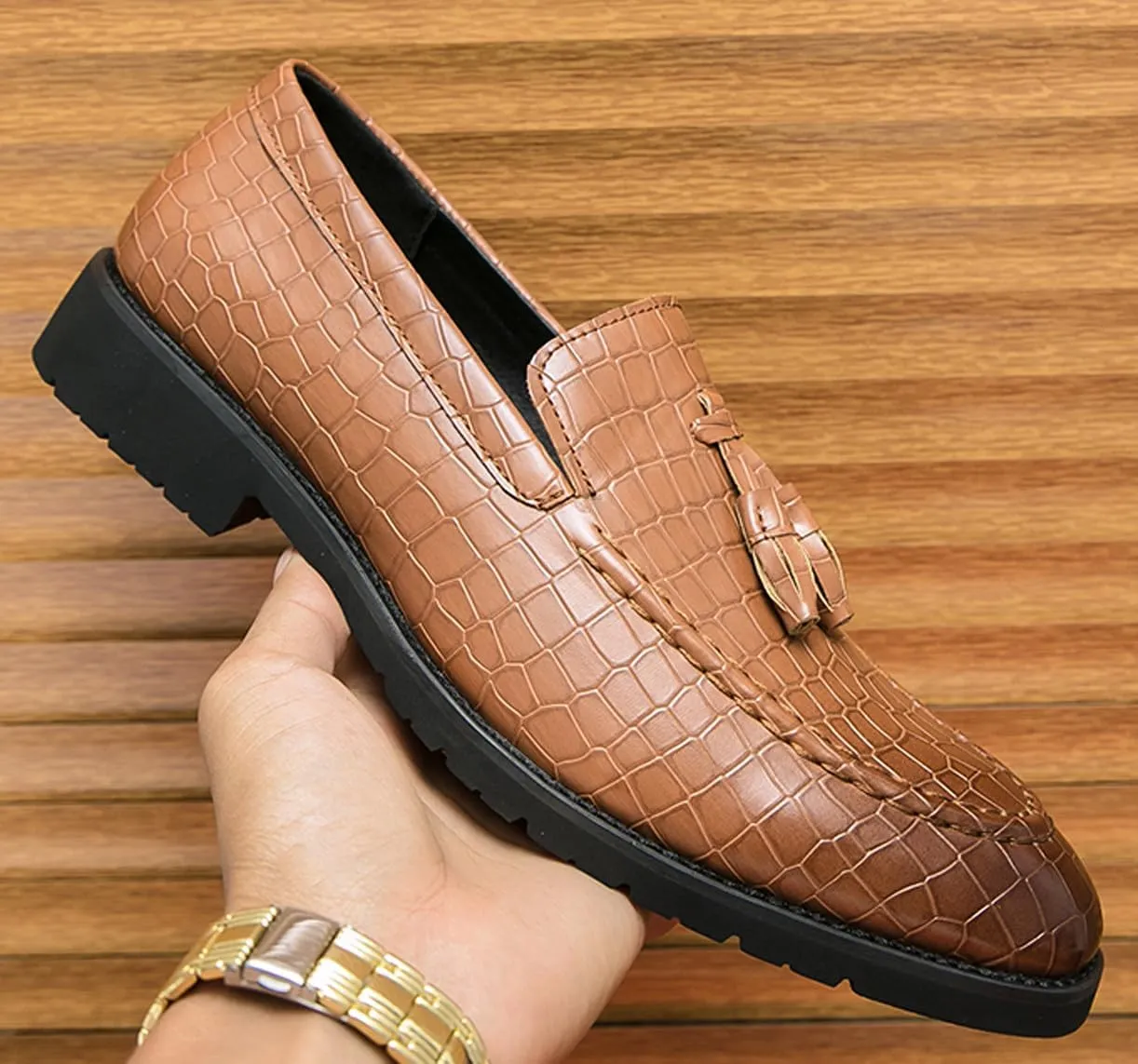 Santimon Mens Loafers Formal Dress Slip On Fashion Casual Summer Shoes Wedding Business Leather Tassel Loafers for Men