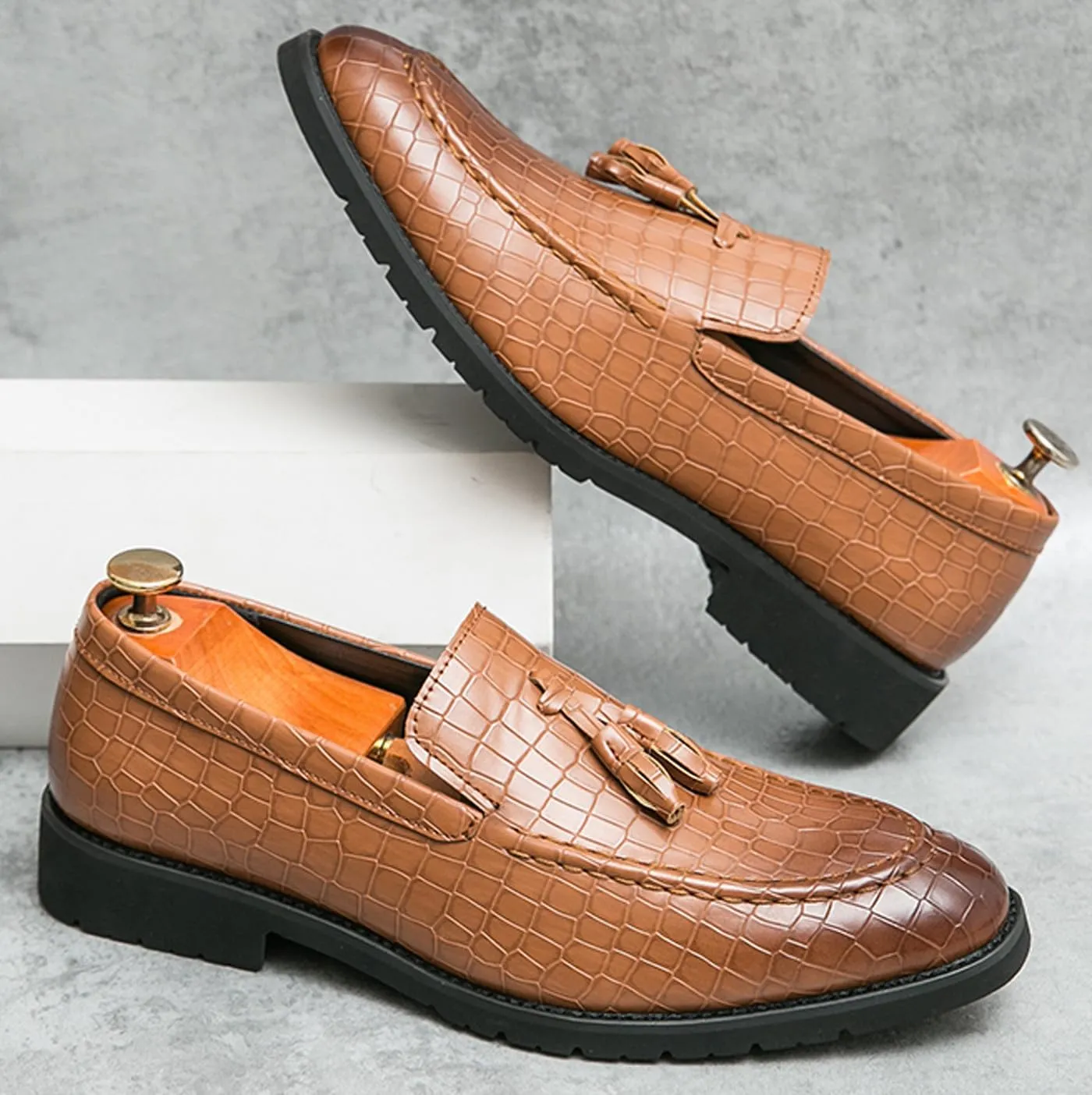 Santimon Mens Loafers Formal Dress Slip On Fashion Casual Summer Shoes Wedding Business Leather Tassel Loafers for Men