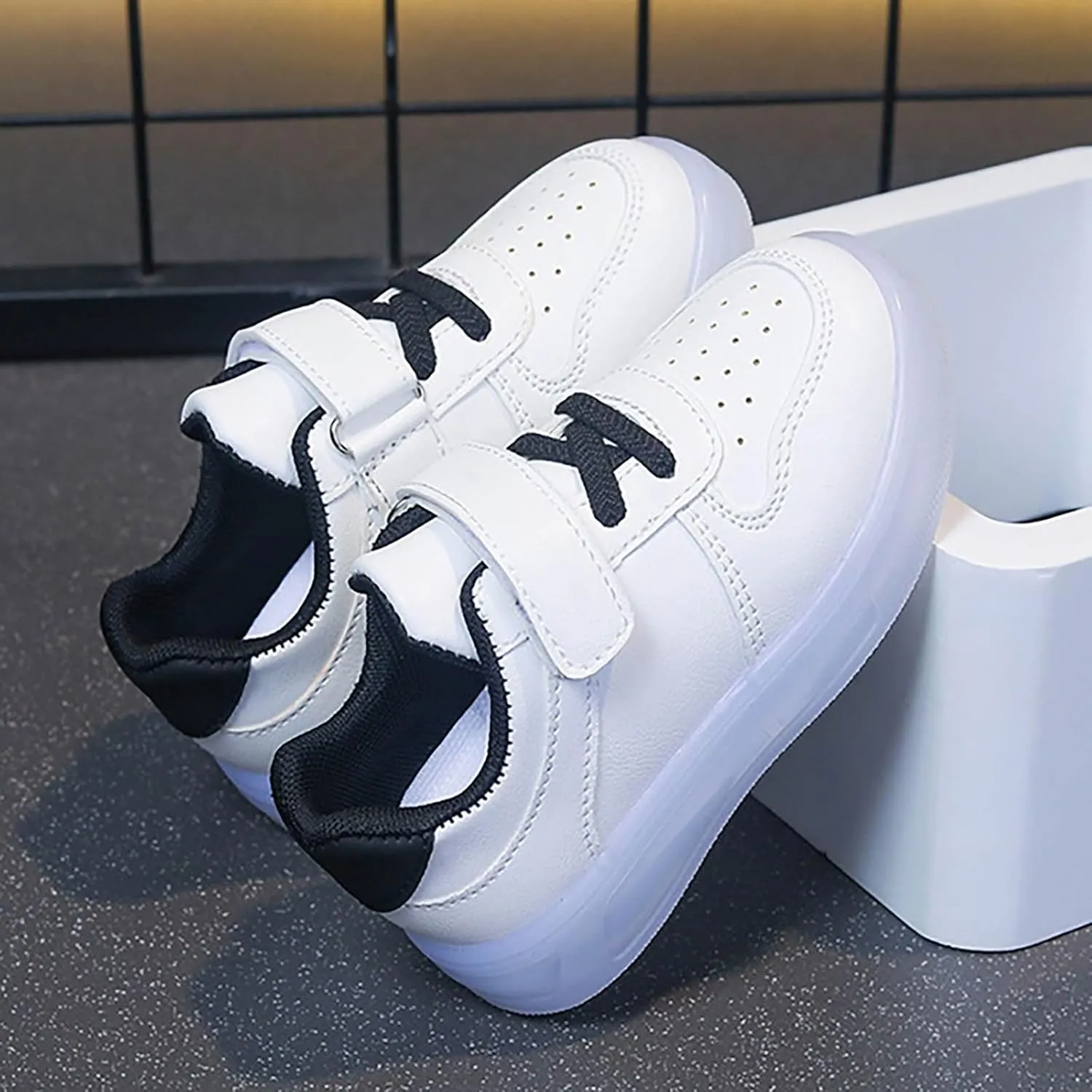 Toddler No Lace Glitter Sneakers Flat Non Slip Sole Rubber Lightweight Sport Shoes Baby Boys Girls First Walking Shoes