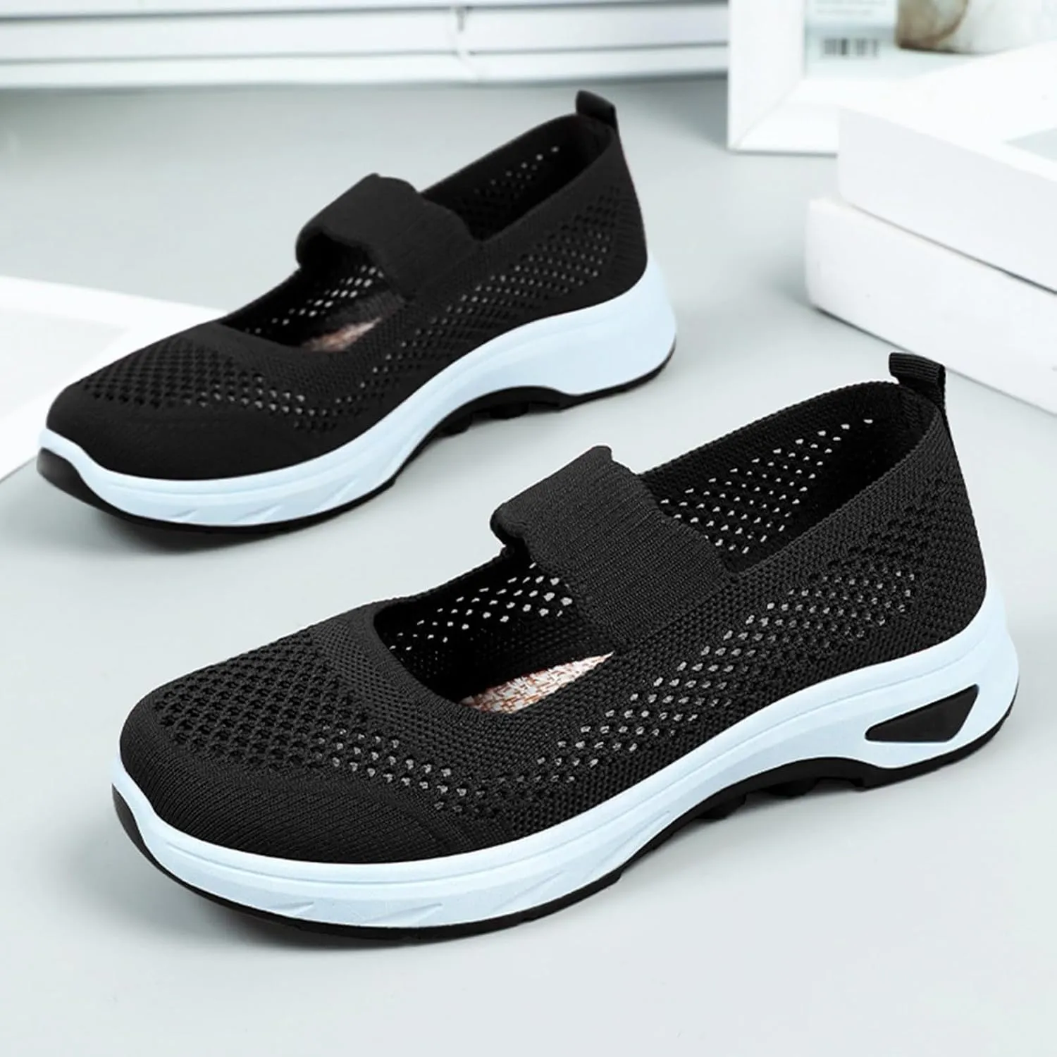 Walking Shoes Women Slip On Sneakers Knit Lightweight Comfortable Breathable Walking Shoes for Work Travel