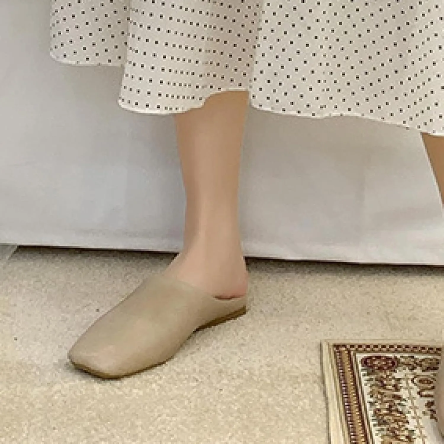 Women's Mule Slippers Comfortable PU Leather Square Head Low Heel Girl Backless Walking Women's Loafer Sandals