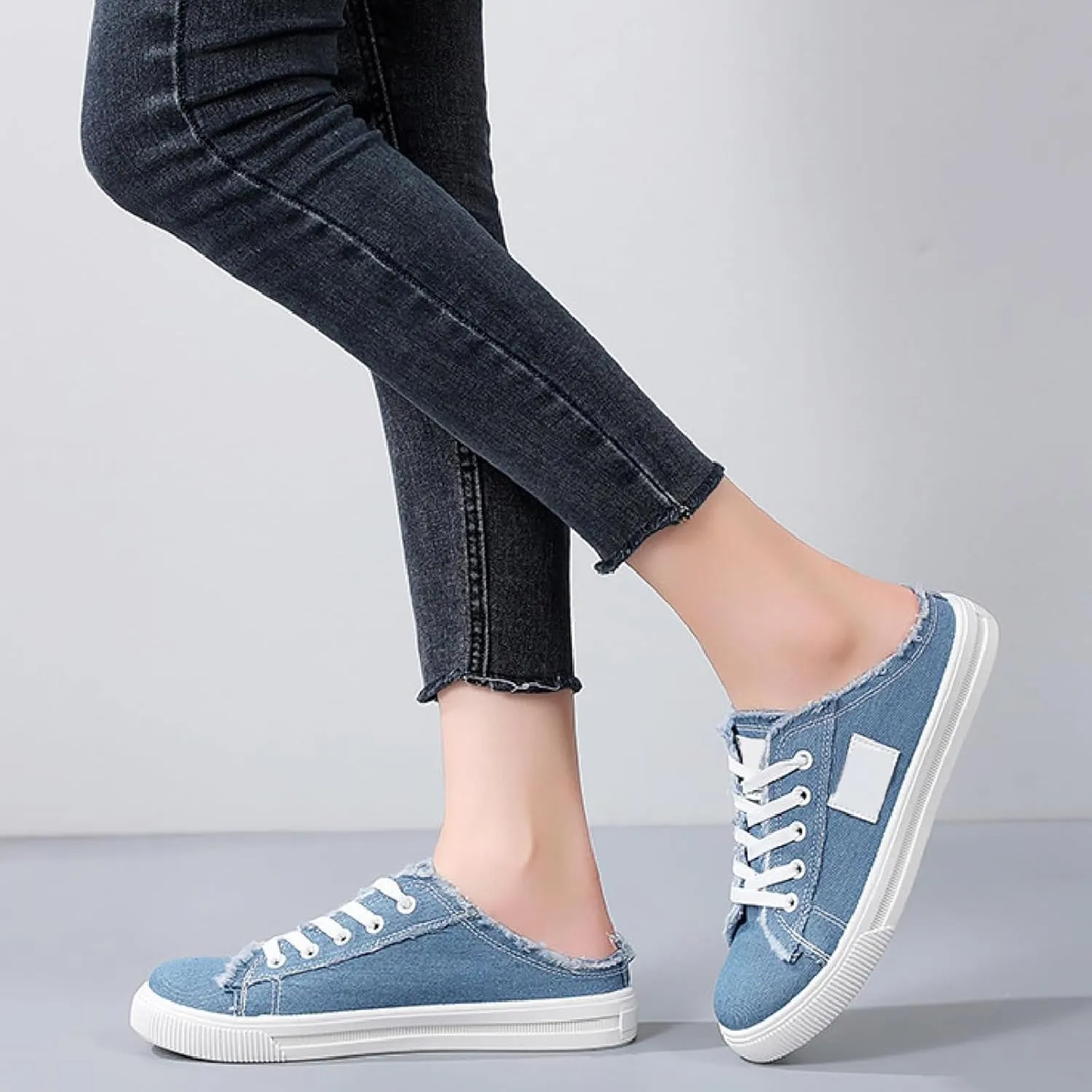 Women's Slip on Canvas Shoes Low Top Casual Walking Shoes Fashion Comfortable Non Slip Sneakers Summer Dressy Flat Shoe Lightweight Outdoor Sneaker