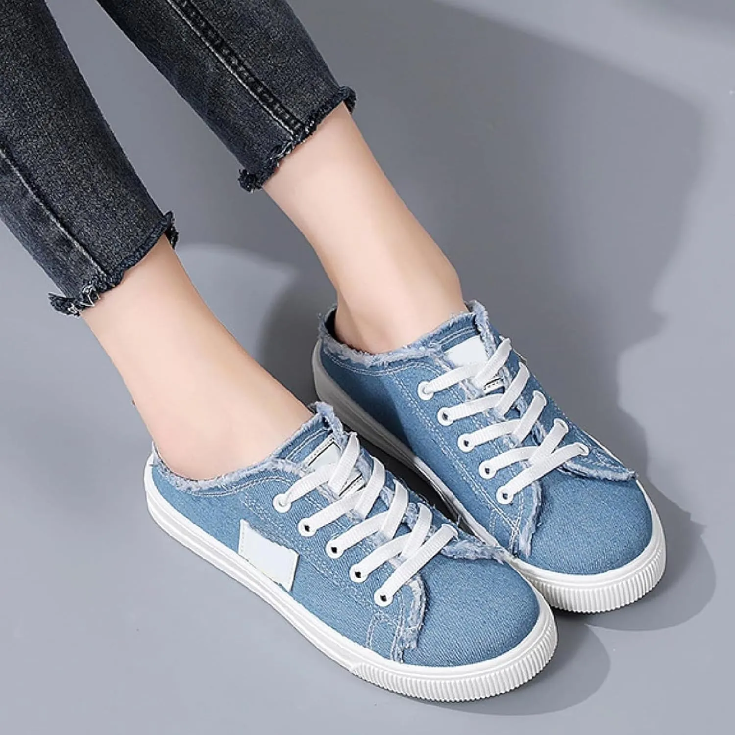 Women's Slip on Canvas Shoes Low Top Casual Walking Shoes Fashion Comfortable Non Slip Sneakers Summer Dressy Flat Shoe Lightweight Outdoor Sneaker